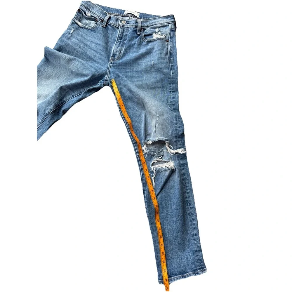 Abercrombie & Fitch |‎ MediumWash Distressed Boyfriend Mid Rise Jeans Size 28/6R